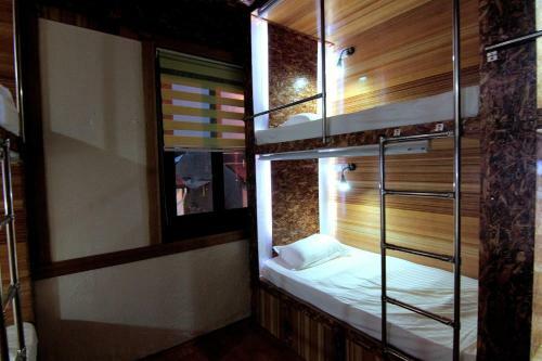 Hostal Heritage Sixteen