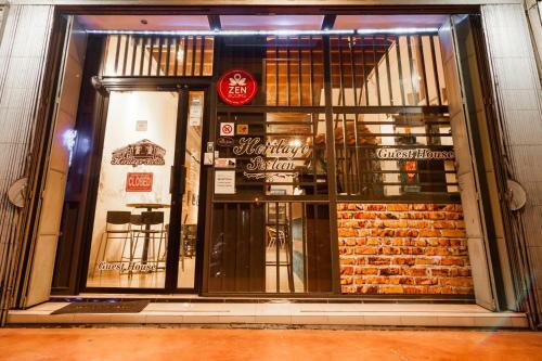 Hostal Heritage Sixteen