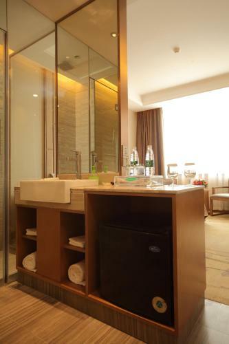 Hotel Days Inn Panyu