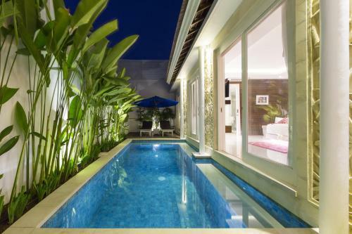 Crown Astana Villas Seminyak