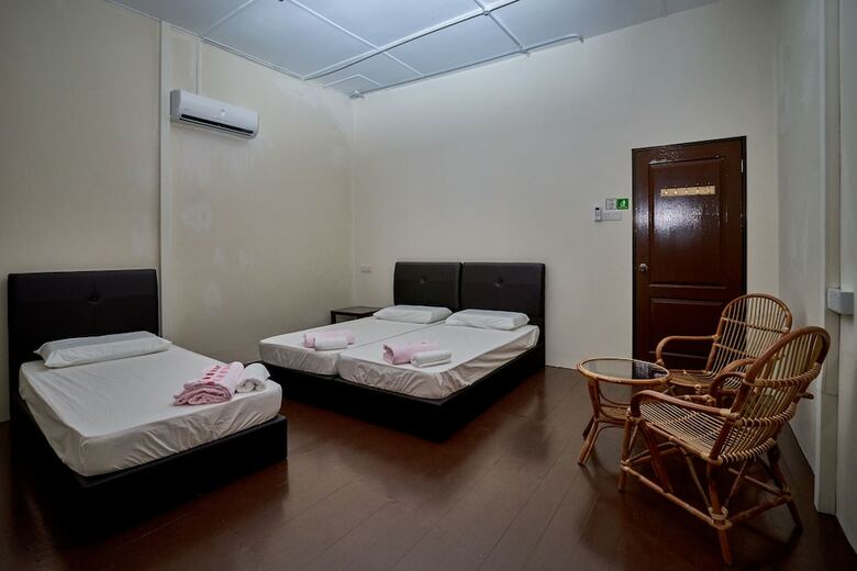 Hostal Weluv Travel Guesthouse