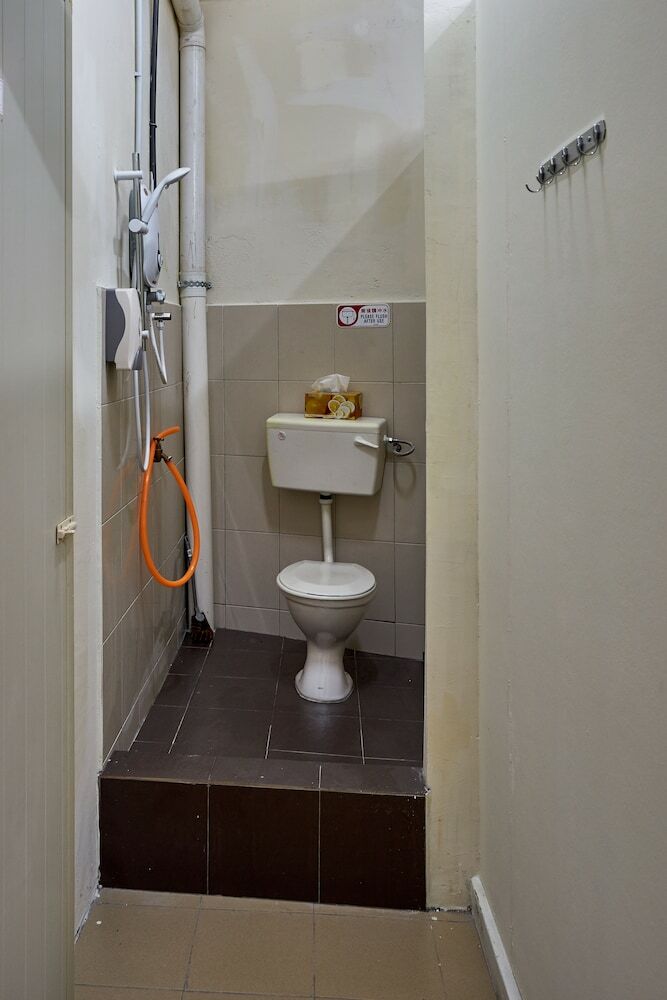 Hostal Weluv Travel Guesthouse