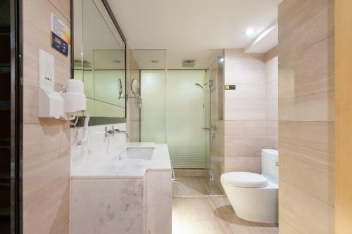 Guangzhou Yicheng Poly Central Pivot Apartment