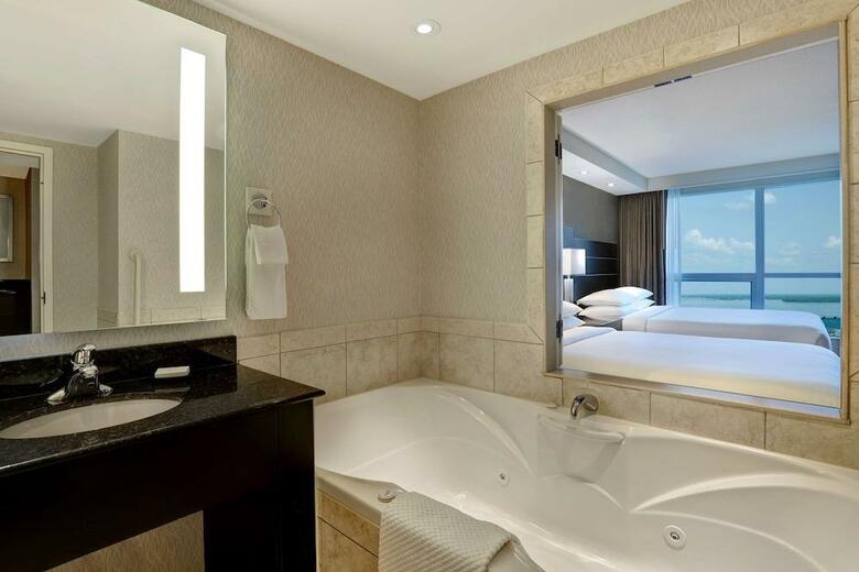 Hotel Embassy Suites Niagara Falls - Fallsview