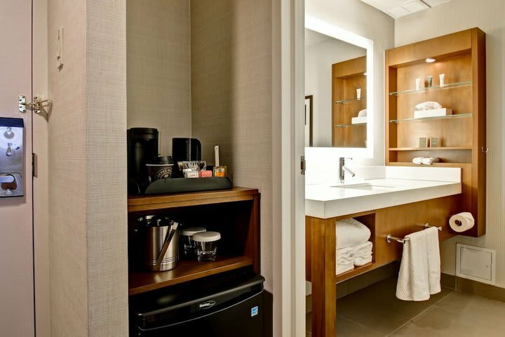 Delta Meadowvale Hotel And Conference Center