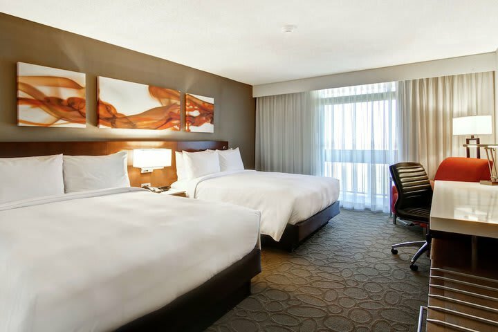 Delta Meadowvale Hotel And Conference Center