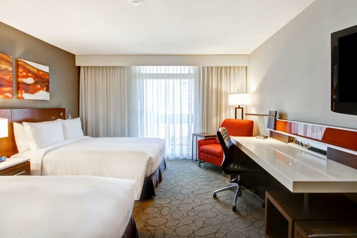 Delta Meadowvale Hotel And Conference Center