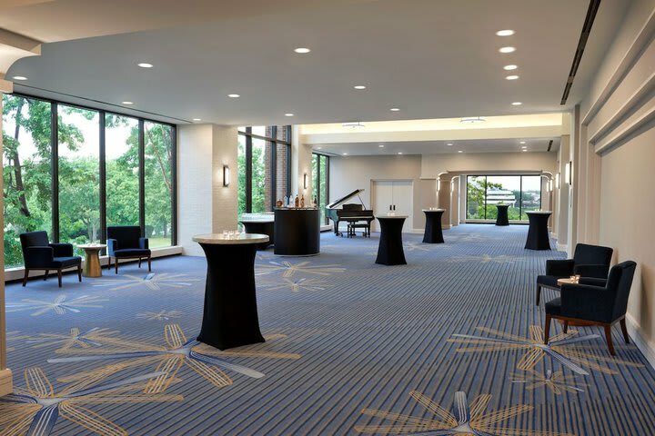 Delta Meadowvale Hotel And Conference Center
