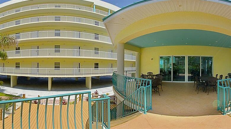 Hotel Sunset Vistas Beachfront Suites