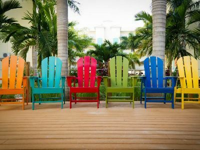 Hotel Sunset Vistas Beachfront Suites