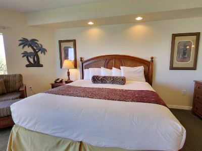 Hotel Sunset Vistas Beachfront Suites