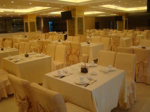 New Pearl River Hotel