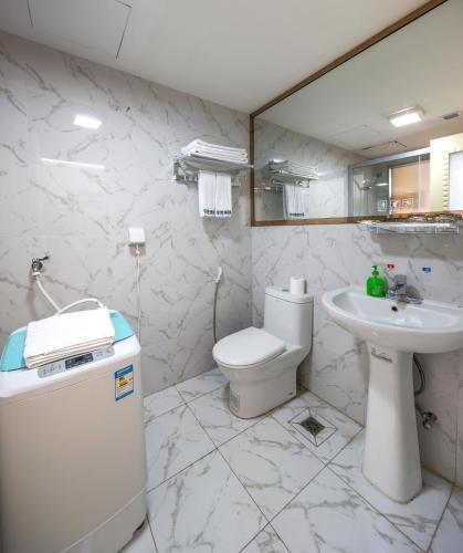 Waifiden Grand Easter International Apartment