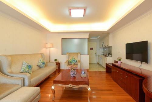 Waifiden Grand Easter International Apartment