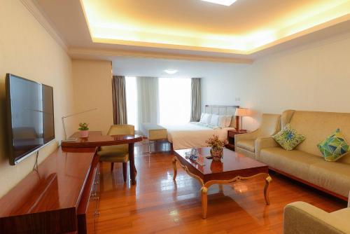 Waifiden Grand Easter International Apartment