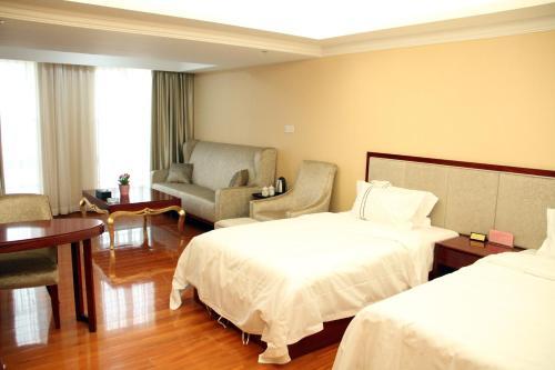 Waifiden Grand Easter International Apartment