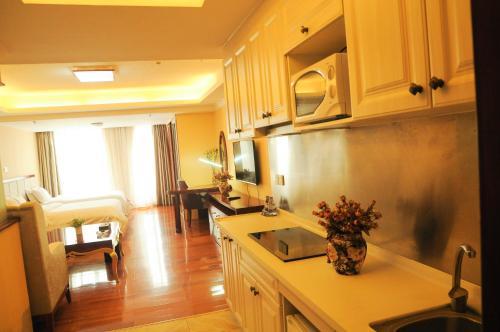 Waifiden Grand Easter International Apartment