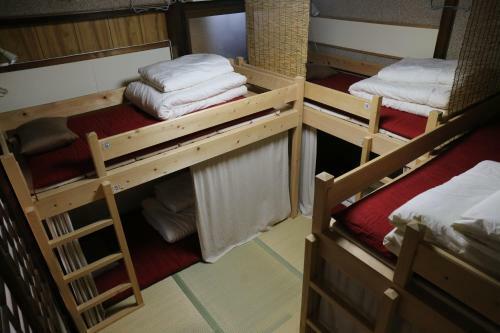 Hostal Guest House Tomaru