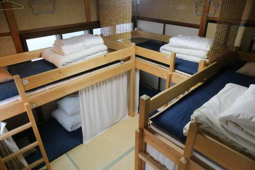 Hostal Guest House Tomaru