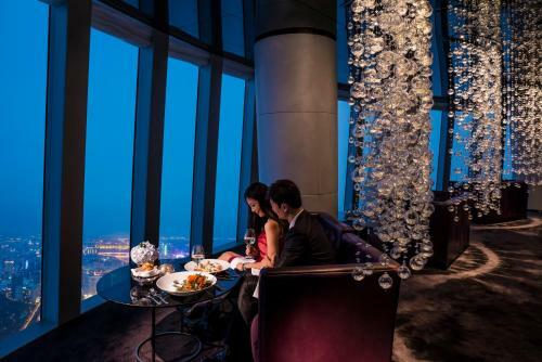 Four Seasons Hotel Guangzhou