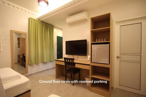 Hostal Shamrock Guest House