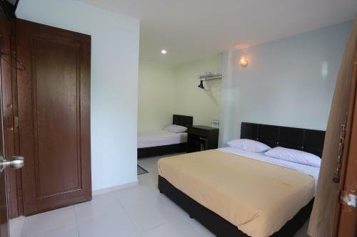 Tengkera Hotel