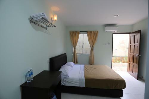 Tengkera Hotel