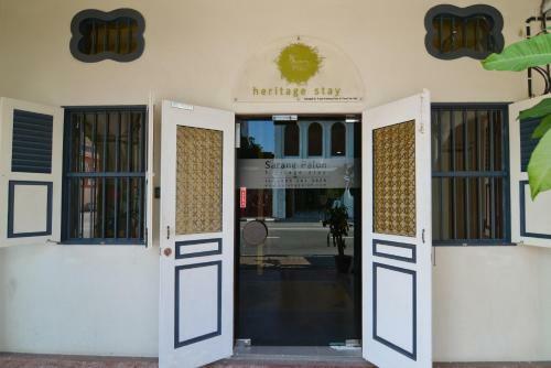 Hostal Sarang Paloh Heritage Stay