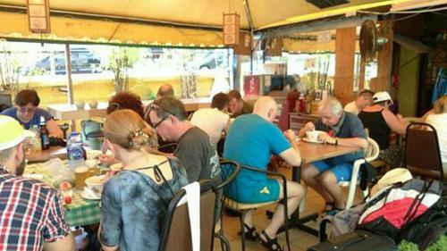 Hostal Discovery Cafe And Guesthouse