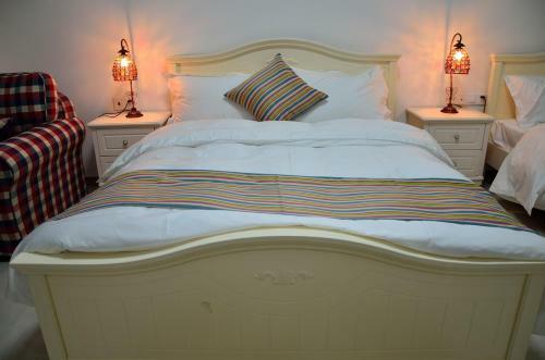 Moon Shine Apartment Hotel