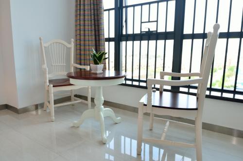 Moon Shine Apartment Hotel