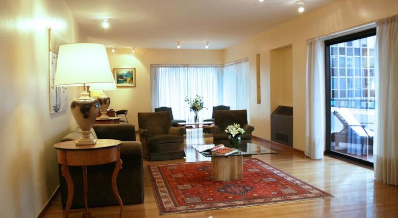 Hotel Plaza San Martin Suites