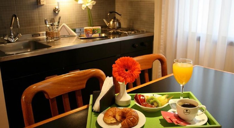 Hotel Plaza San Martin Suites