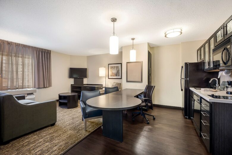 Hotel Candlewood Suites Boston-burlington