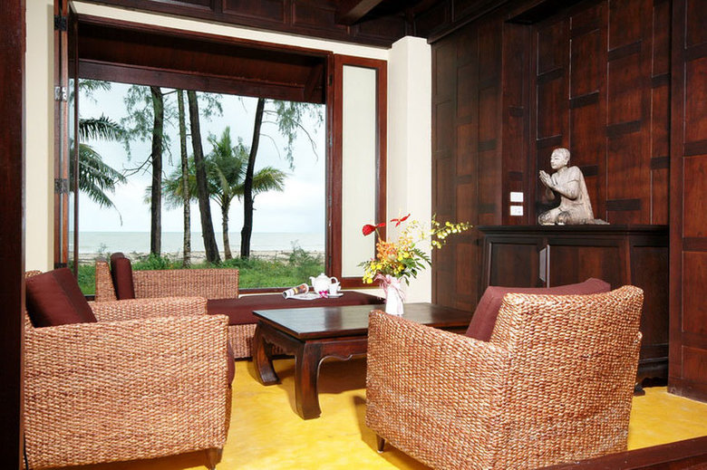 Hotel Takolaburi Cultural & Spa Resort