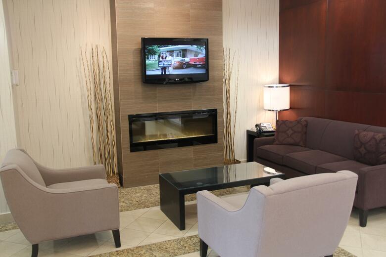 Holiday Inn Hotel & Suites Winnipeg Downtown