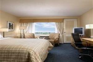 Hotel Four Points By Sheraton Toronto Lakeshore