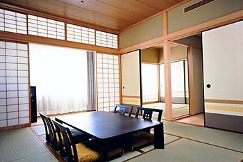 Loisir Hotel Toyohashi
