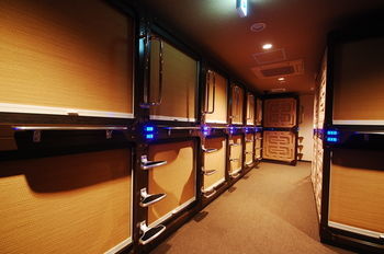 Capsule Hotel Anshin Oyado Shinbashi