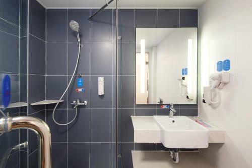 Hotel Hanting Express Hangzhou West Lake Longjing Road