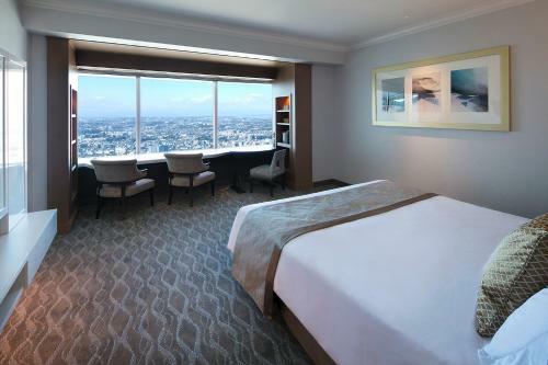 Yokohama Royal Park Hotel