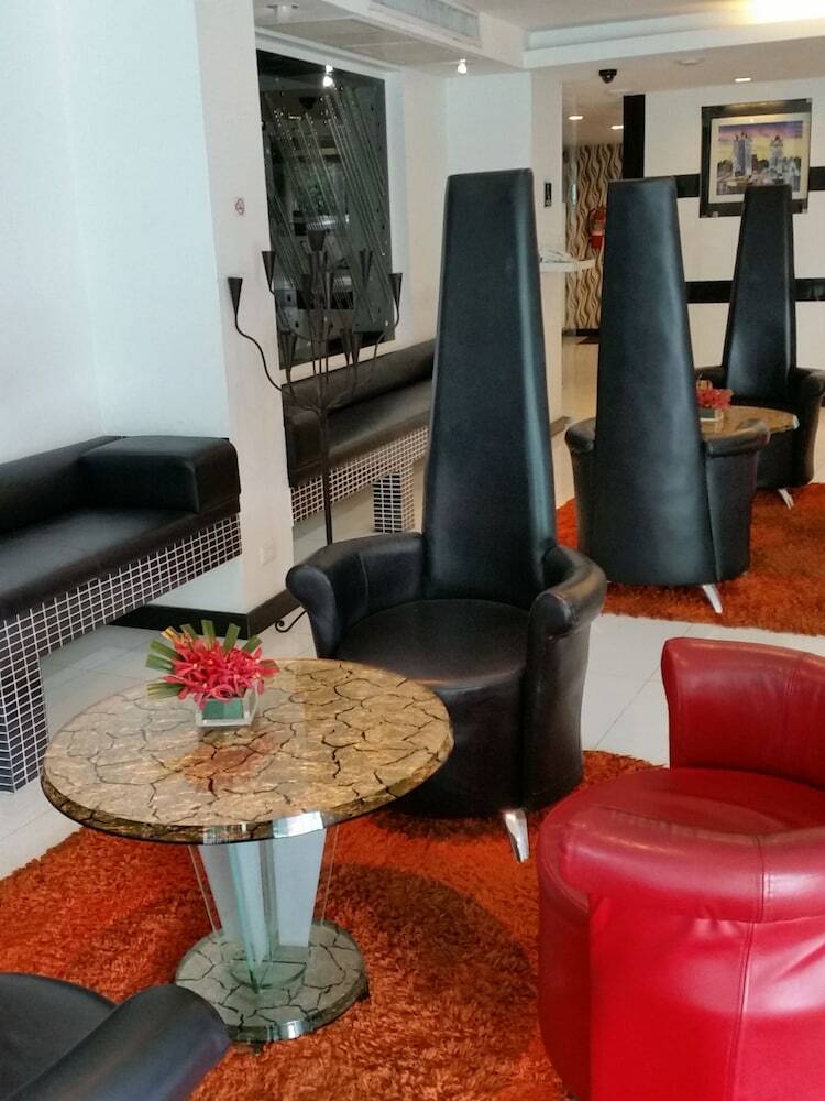 Hotel Amari Nova Suites