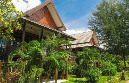 Hotel Thailife Homestay Resort & Spa