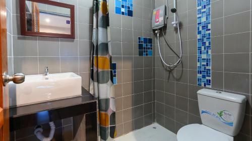 Hostal Bangtao Guest House