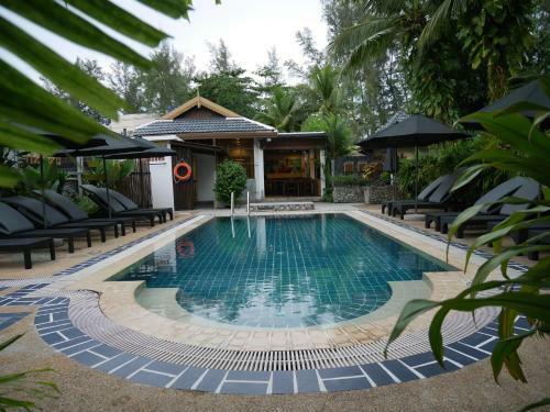 Hotel Bangtao Beach Chalet Resort