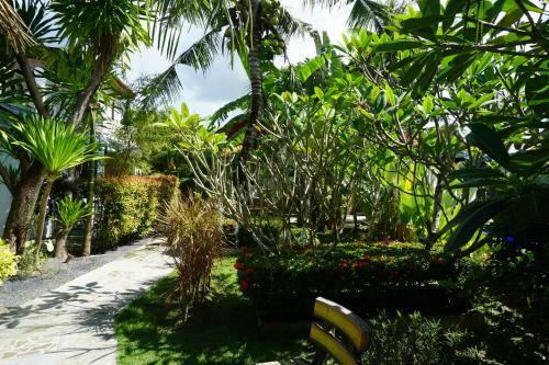 Hotel Bangtao Varee Beach