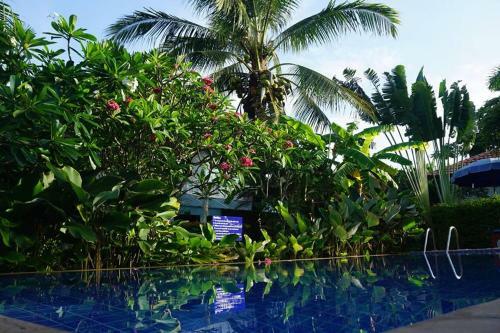 Hotel Bangtao Varee Beach