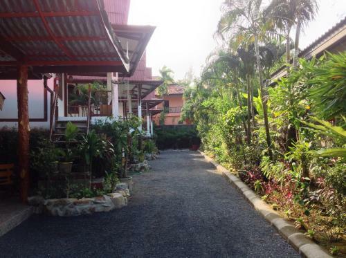 Hotel Wimaanburi Resort