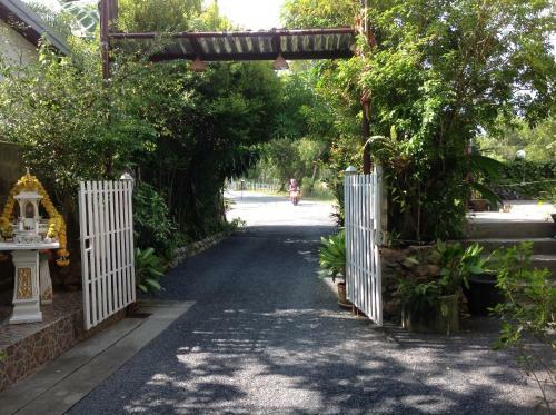 Hotel Wimaanburi Resort