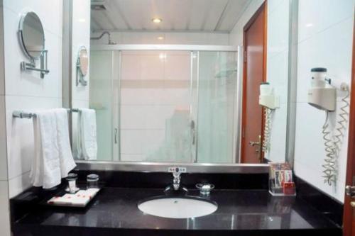 Linyi Yonghe Business Hotel